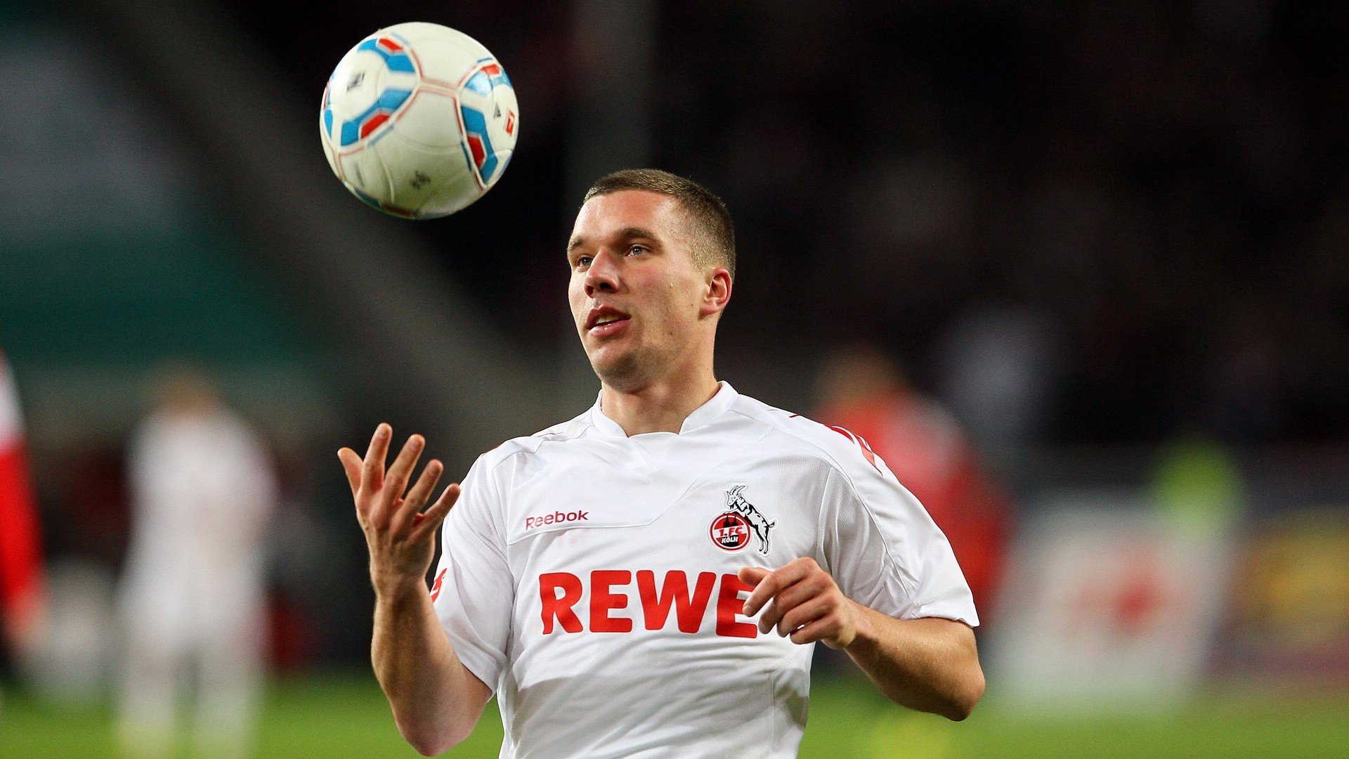 幕后团队全纪录：每一次胜利背后的无名英雄，幕后英雄有哪些职业